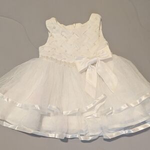 Rare Editions White Dress with Elegant Design